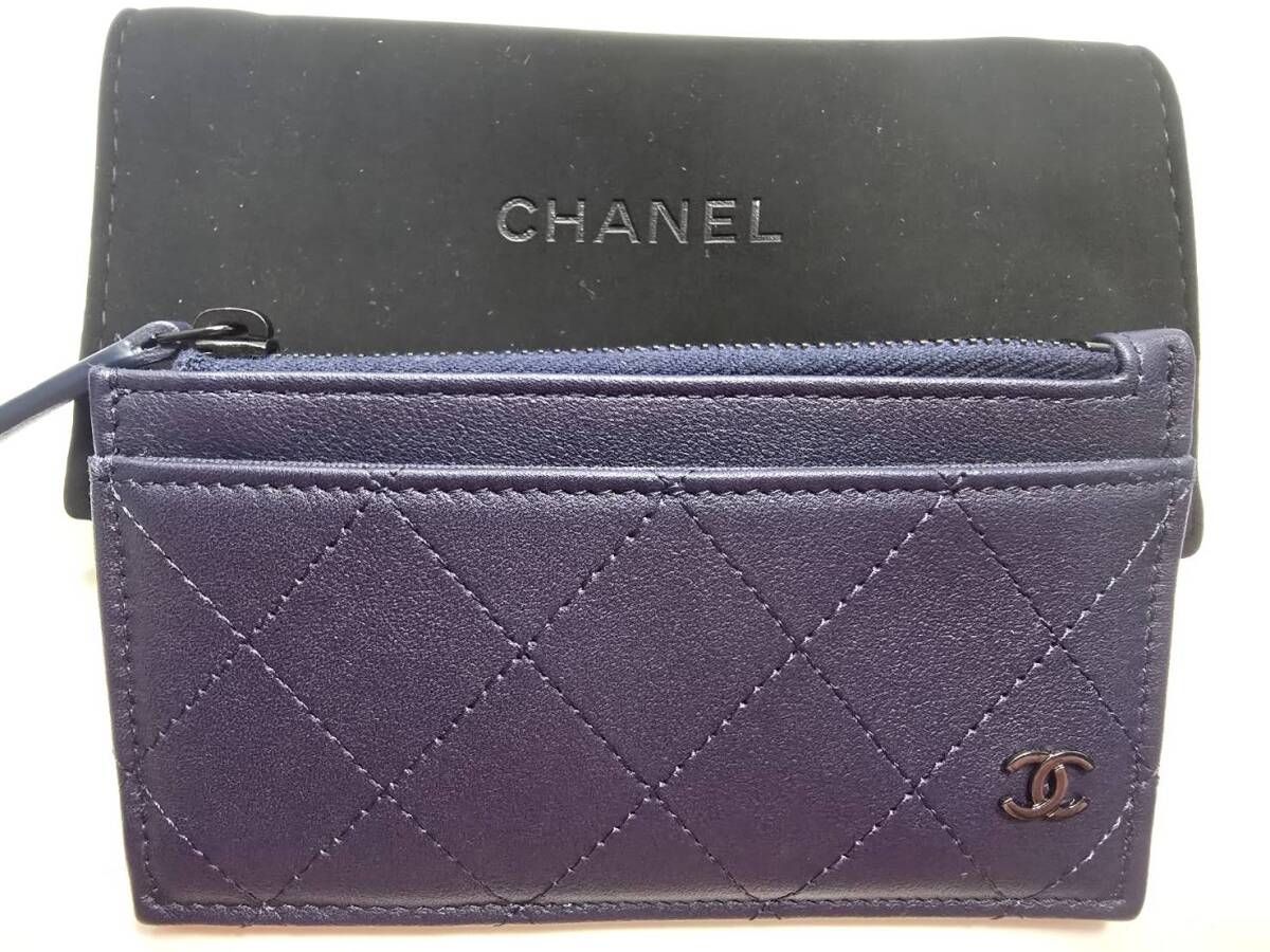 【新品・未使用】CHANEL ネイビー 　キルティング フラグメントケース