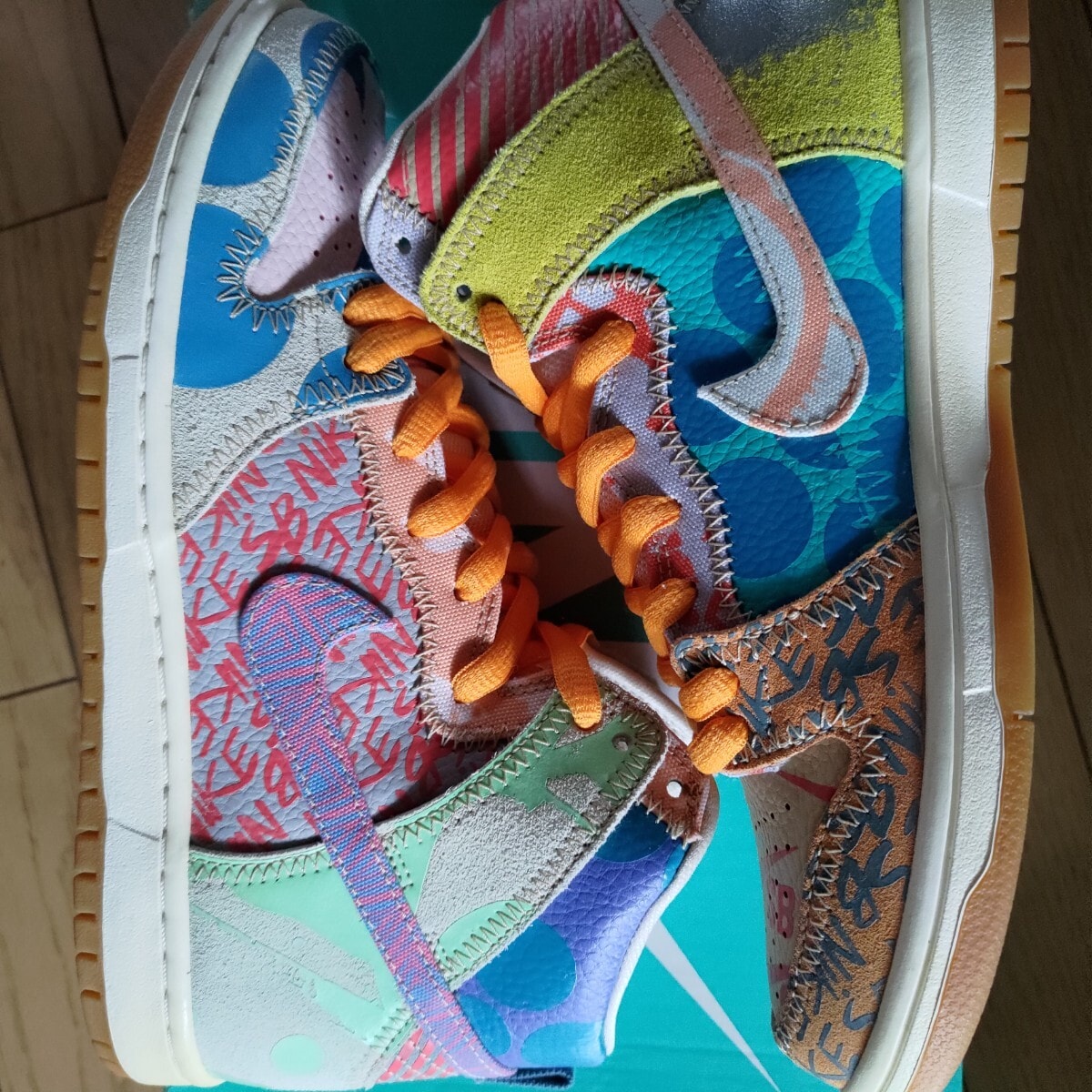 トーマス・キャンベル × ナイキ SB ダンク ハイ "アイス ジェイド/サーキット オレンジ-セイル"