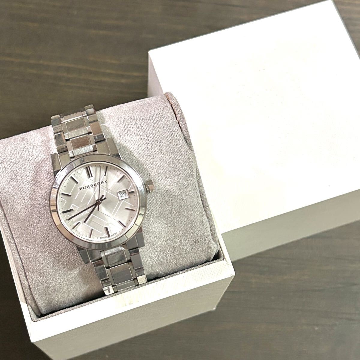 【大特価!!】BURBERRY バーバリー チェック柄 腕時計 ホワイト×シルバー 高級 お洒落 人気モデル■