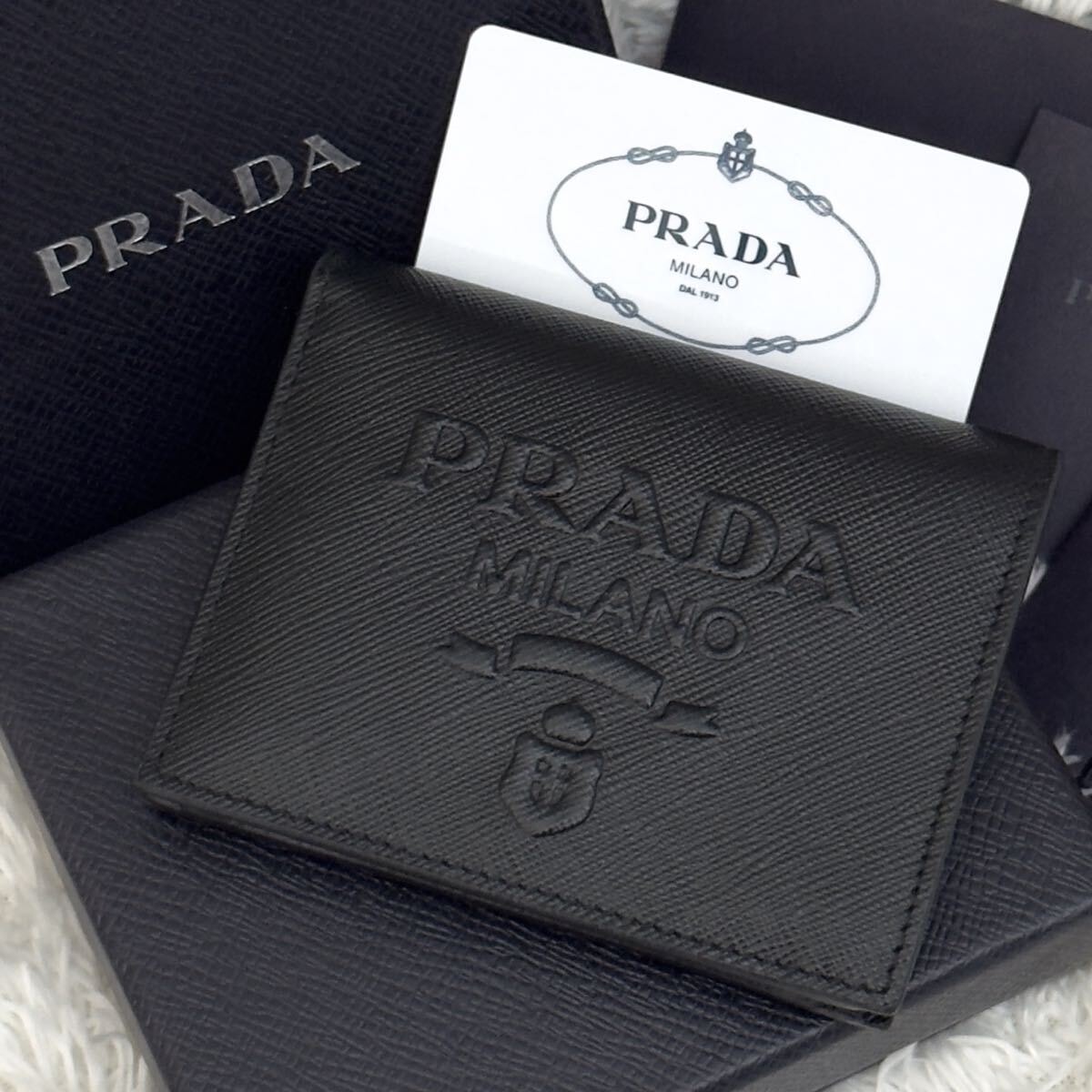 ✨未使用級 箱保証書付き✨ PRADA 長財布 サフィアーノ トライアングル 