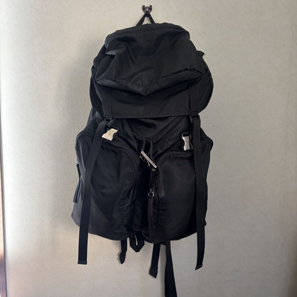 【メルカリあんしん鑑定済】PRADA V136 バックパック