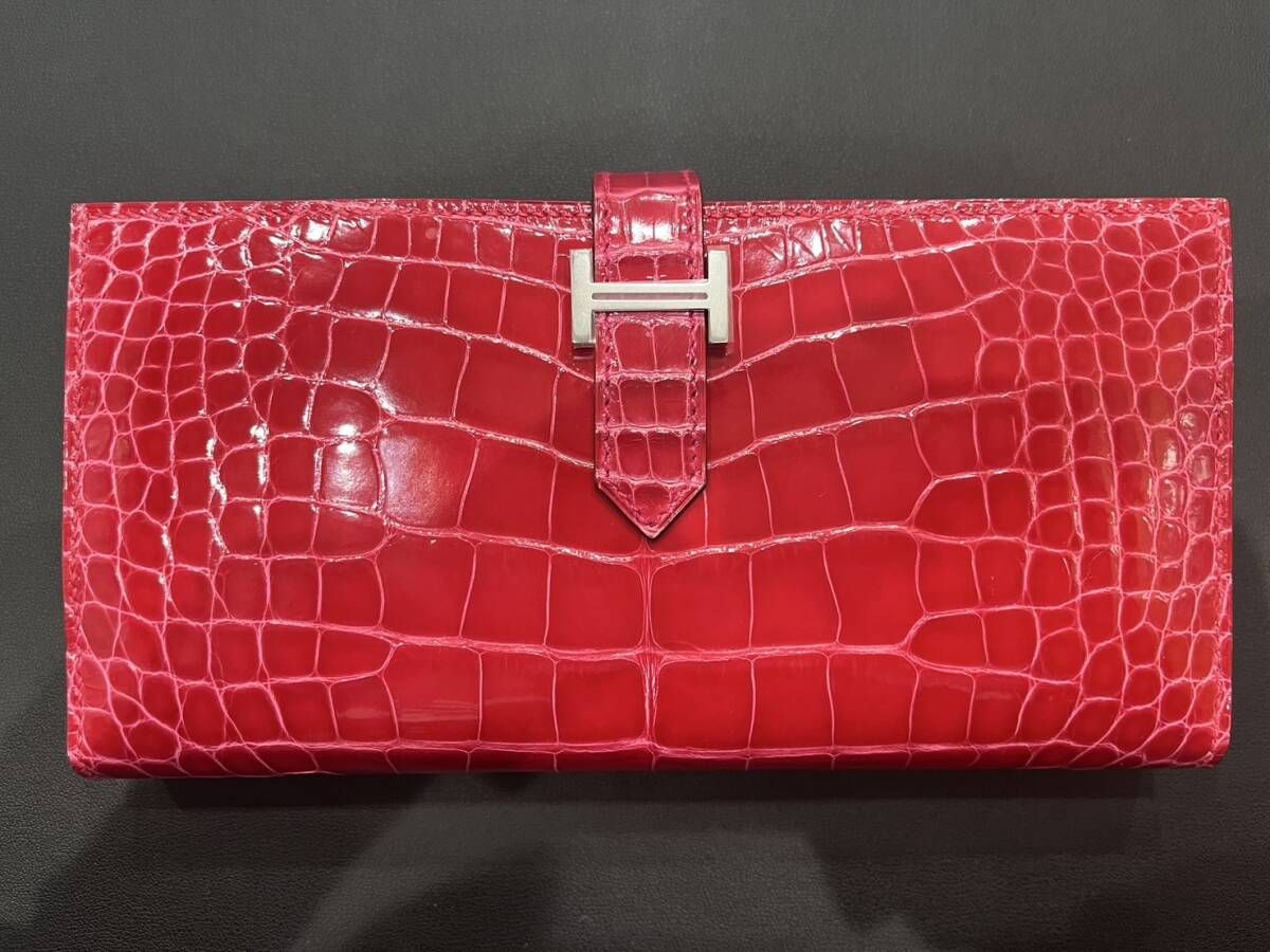 新品未使用品 エルメス（Herms）ベアン アリゲーター シルバー金具 折りたたみ長財布　W刻印