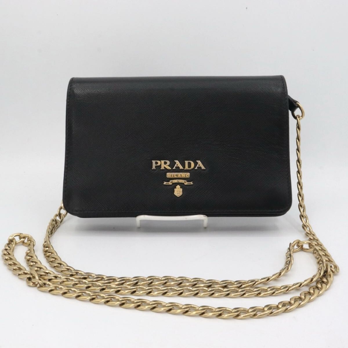 【中古】 プラダ トライアングルショルダー ショルダーバッグ 1BH190 レザー ブラック PRADA【質屋】 PRADA - 【中古】 プラダ トライアングルショルダー ショルダーバッグ