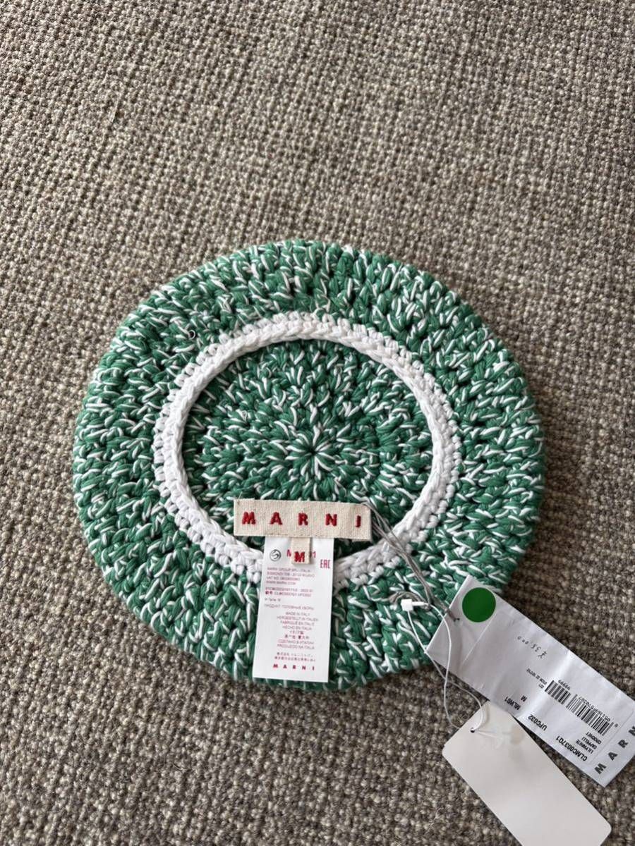 新品未使用タグ付　マルニ　MARNI ニット帽　緑x白　Mサイズ 新品未使用タグ付 マルニ MARNI ニット帽 緑x白 Mサイズ
