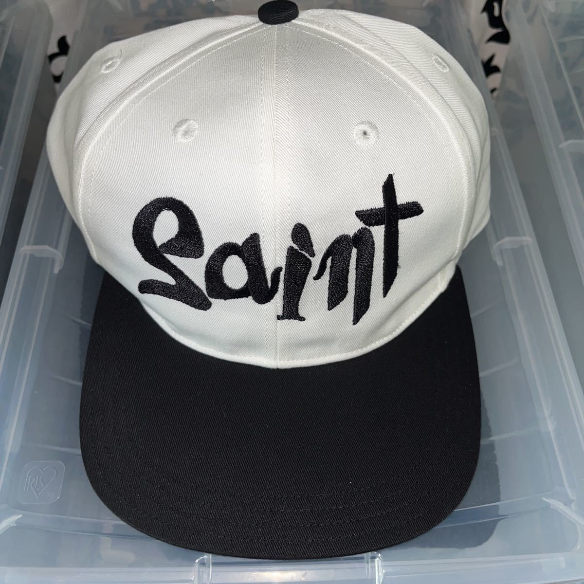 SAINT Mxxxxxx × A BATHING APE メッシュキャップ SAINT Mxxxxxx × A BATHING APE® MESH CAP (BLACK) - ETERNAL by LOOM