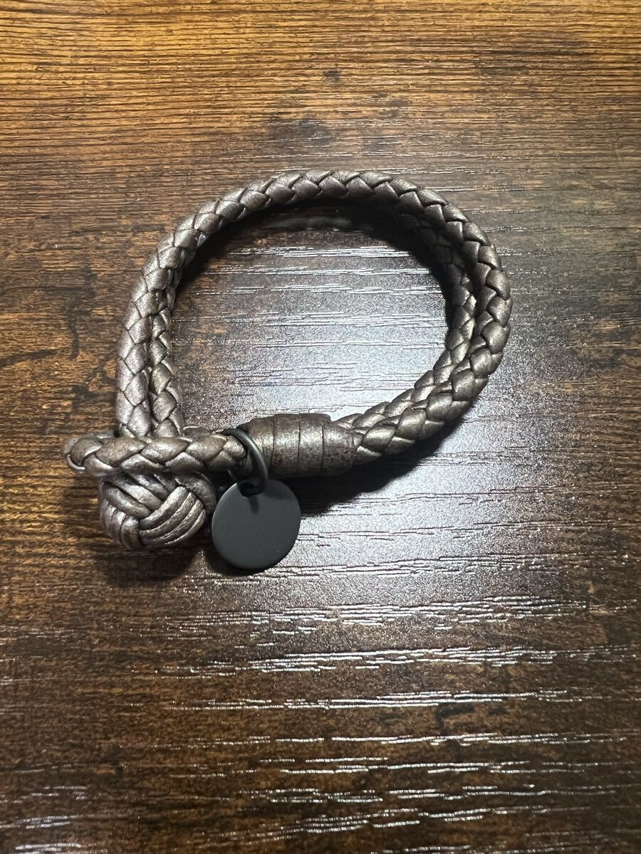 BOTTEGA VENETA レザー編み込みブレスレット　ボッテガ