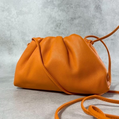 D (傷や汚れあり)】ボッテガヴェネタ BOTTEGAVENETA ボッテガ イントレ D (傷や汚れあり)】ボッテガヴェネタ BOTTEGAVENETA ボッテガ イントレ