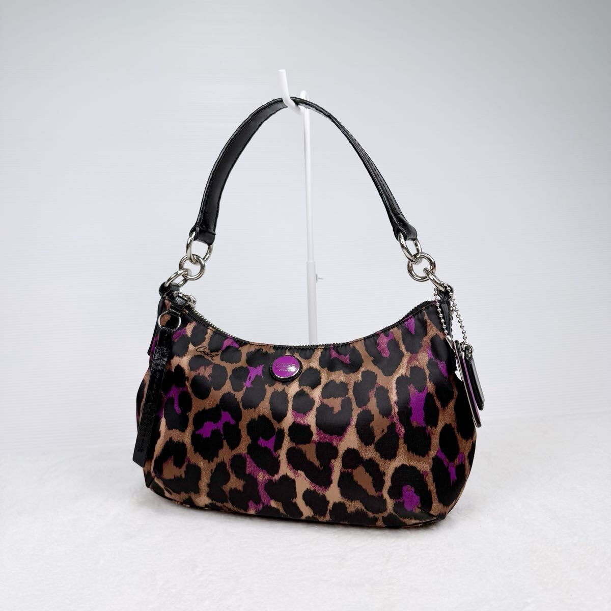 Coach Leopard Hobo One Shoulder Bag Y2K コーチ レオパード ワンショルダーバッグ ハンドバッグ ホーボー ナイロン 肩掛け 豹柄