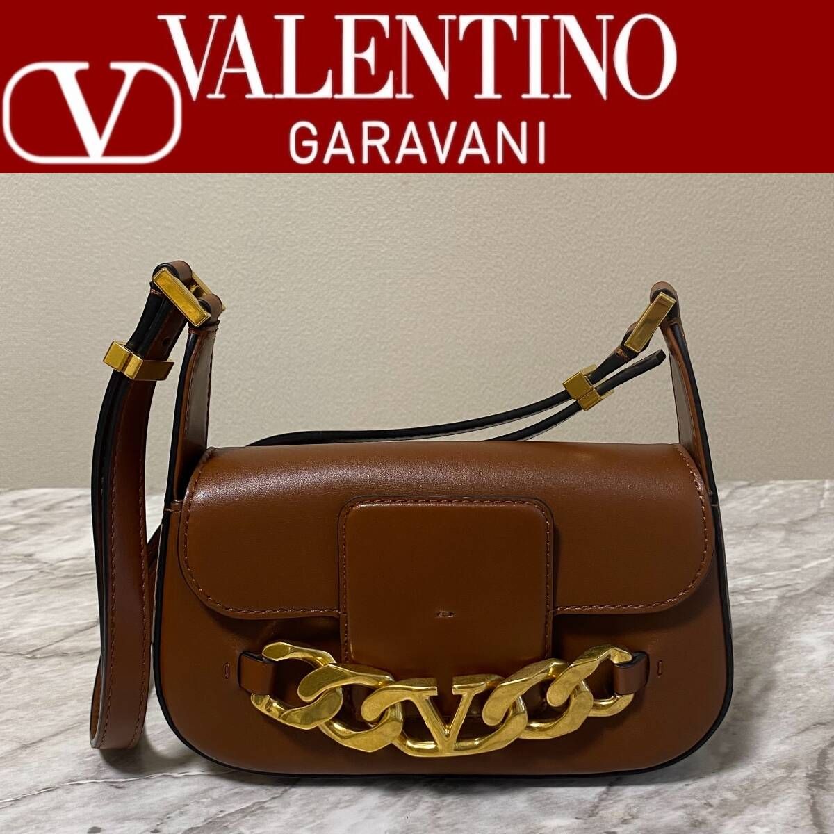 2239【新品 定価29.7万円】ヴァレンティノ★Vロゴレザーショルダーバッグ★ハンドバッグ★クロスボディバッグ★3way★Valentino Garavani★