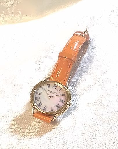 値下★Christian Dior クリスチャン・ディオール★スイス製・マザーオブパール×ゴールド・腕時計・男女兼用