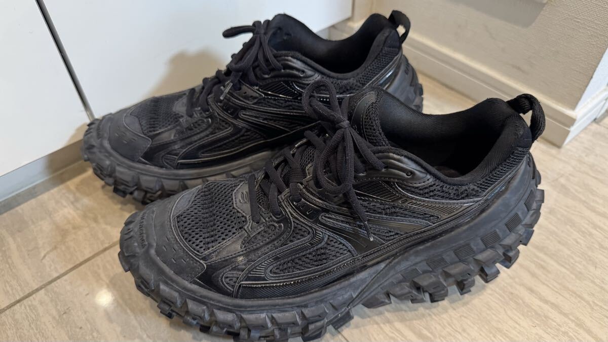 BALENCIAGA バウンサー ディフェンダー スニーカー バレンシアガ