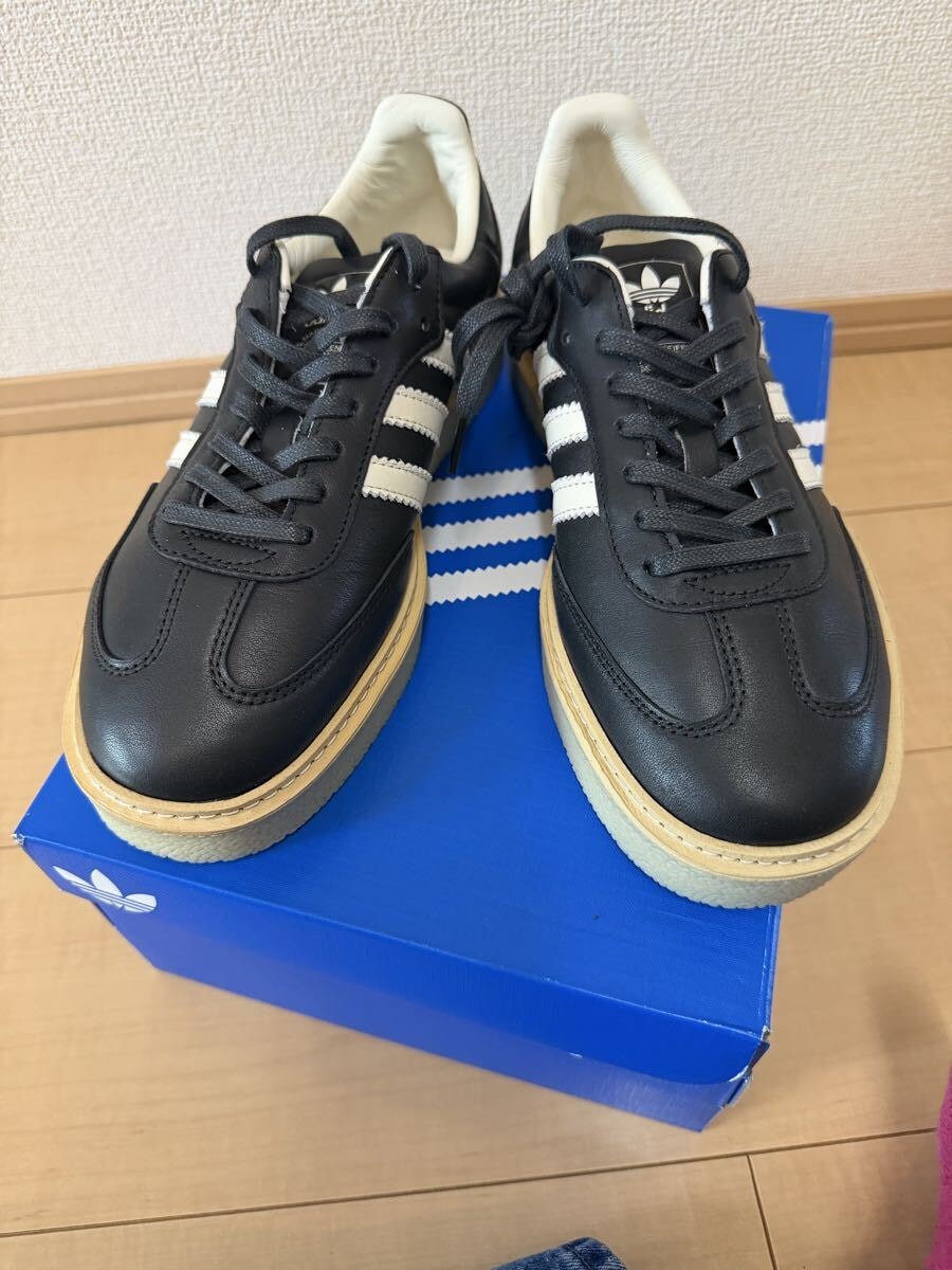 スポーティアンドリッチ × アディダス サンバ OG 