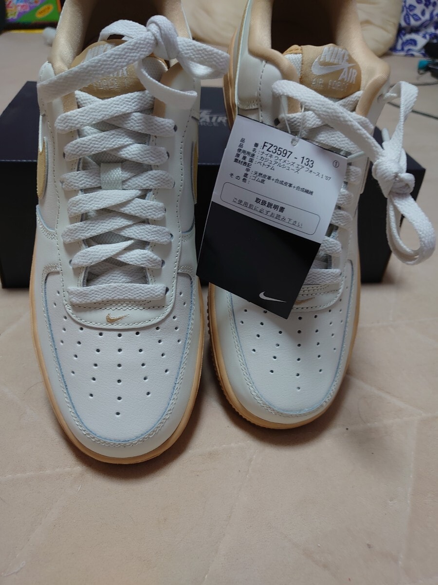 新品　NIKE AIR FORCE1　07