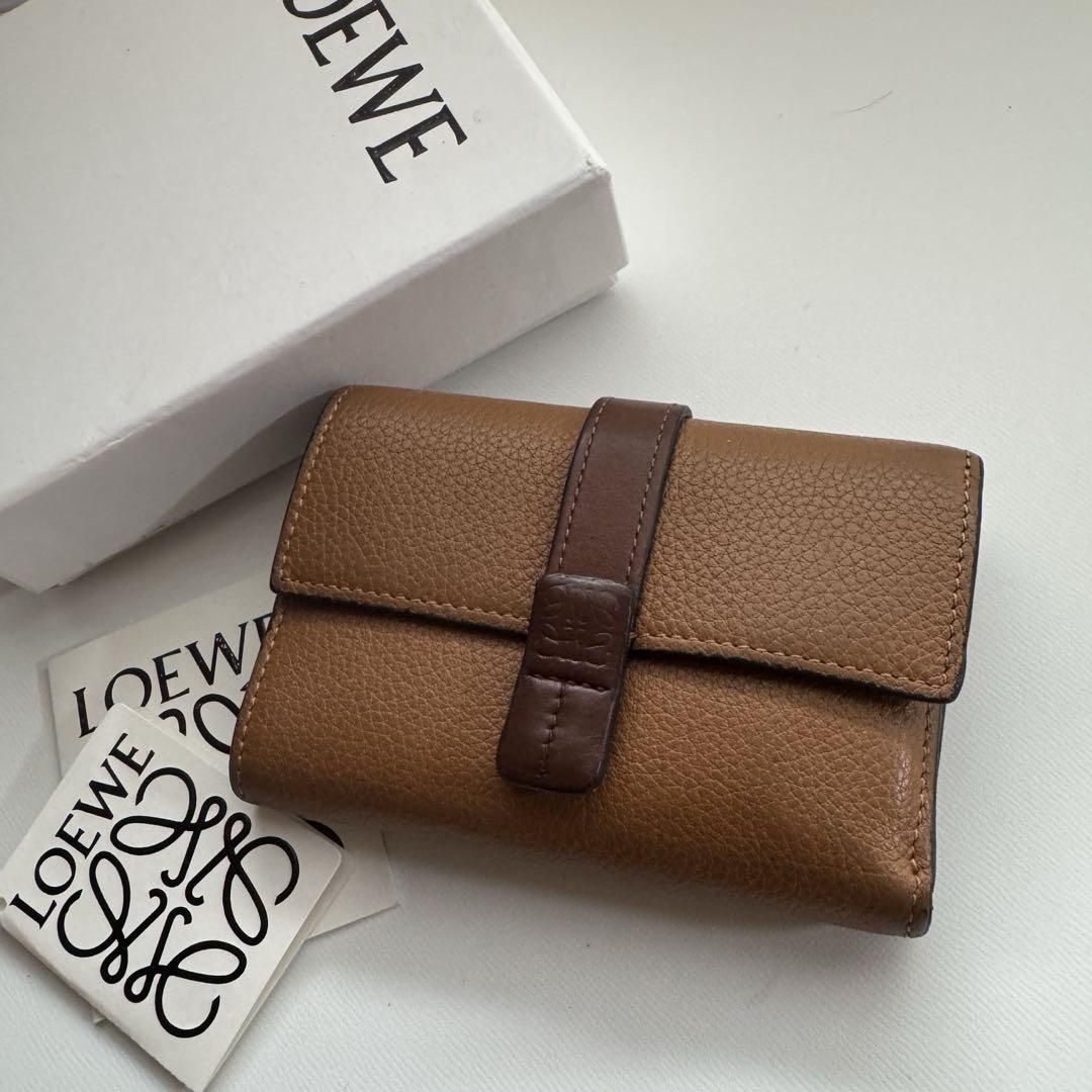 【美品】 917 LOEWE ロエベ 3つ折り財布