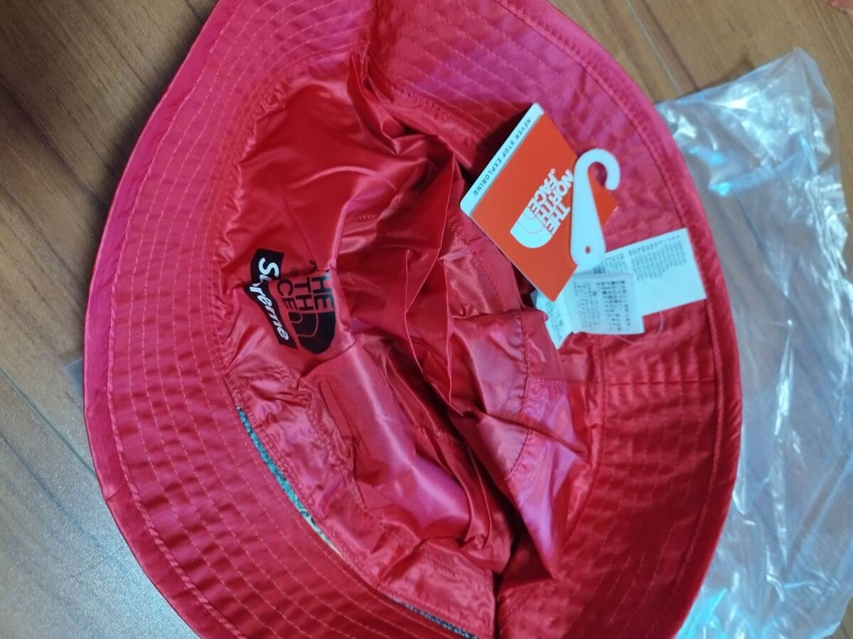 SUPREME 　ノースフェイス/THE NORTH FACE 【18SS】【 Snakeskin Packable Reversible Crusher】box hat 蛇　赤　L　