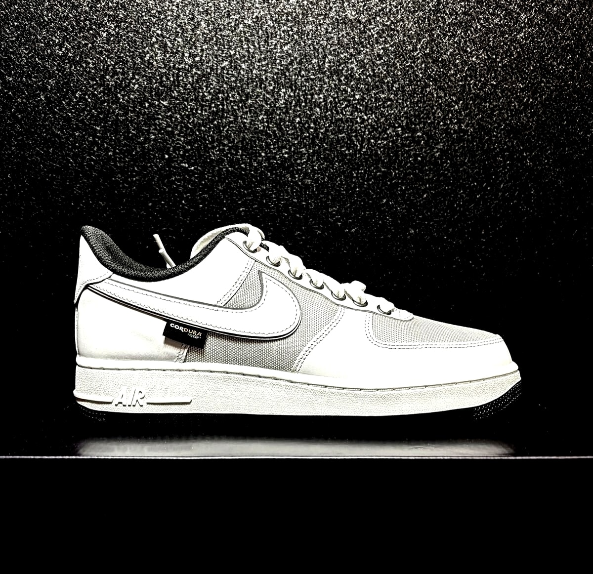 ☆送料込■新品24.0cm■ナイキ エア フォース 1 07 LV8 サミットホワイト/ダークスモークグレー/シルバー【定価.19800円】CORDURA 再帰反射