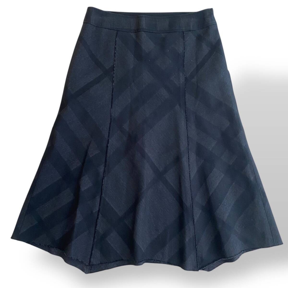 美品　BURBERRY バーバリー　フレアスカート　チェック　綿　ウール