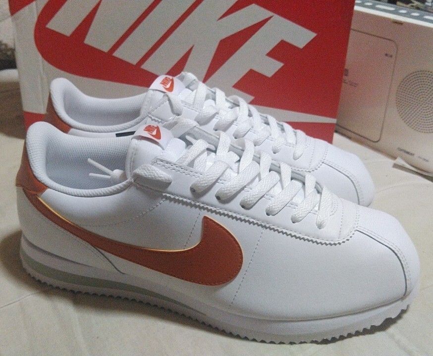 新品 ナイキ コルテッツ NIKE CORTEZ レザー 白 29㎝