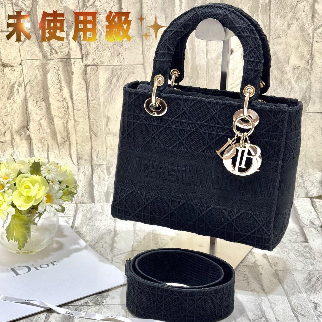 ディオール DIOR レディ D-ライト ミディアム カナージュバッグ　黒 DIOR | Lady Dior バッグ ミディアム カナージュ ラムスキン