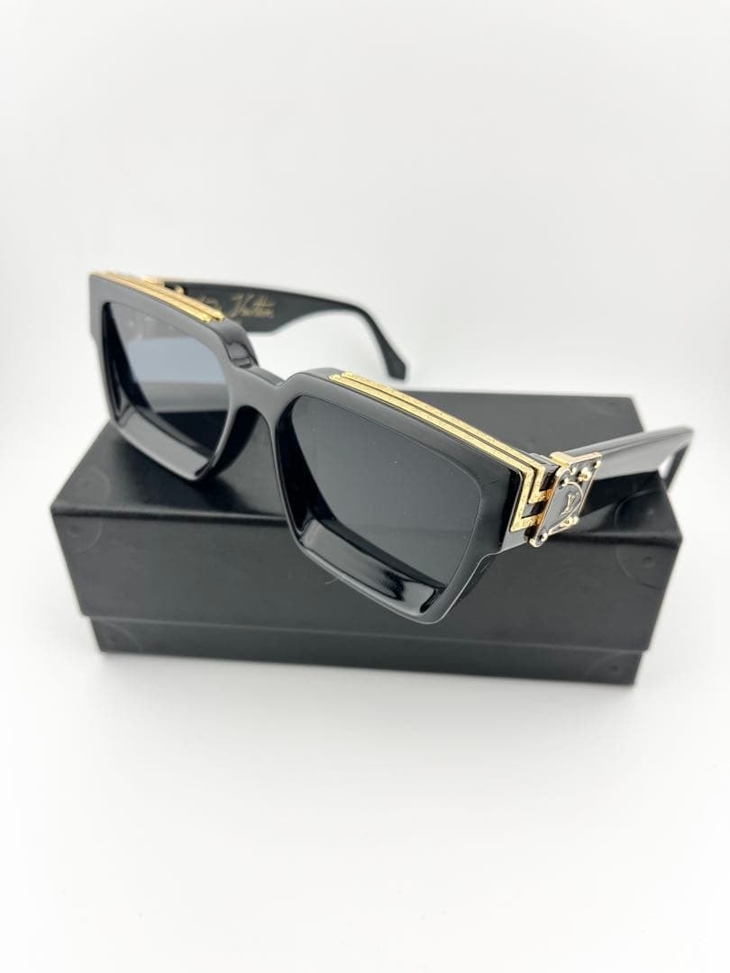 【極美品】ルイヴィトン 1.1ミリオネア Z1165E サングラス