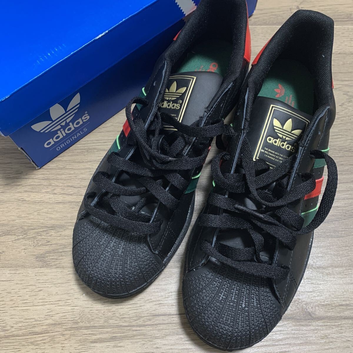 アディダス スーパースター2 "ラグジュアリー カラー"