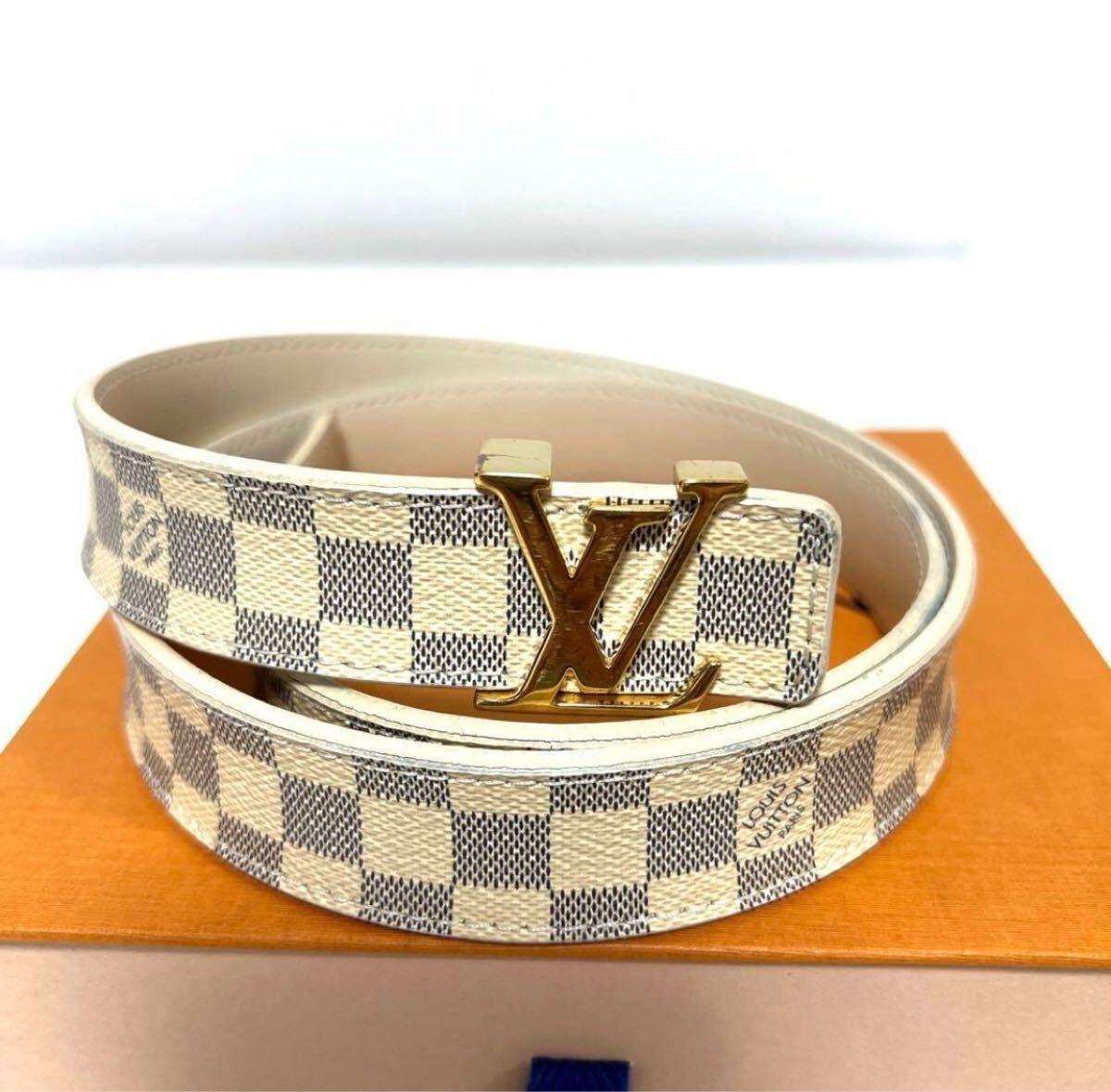 LOUIS VUITTON ルイヴィトン ルイ ヴィトン ダミエアズール サンチュール LVイニシアル ベルト ホワイト 中古