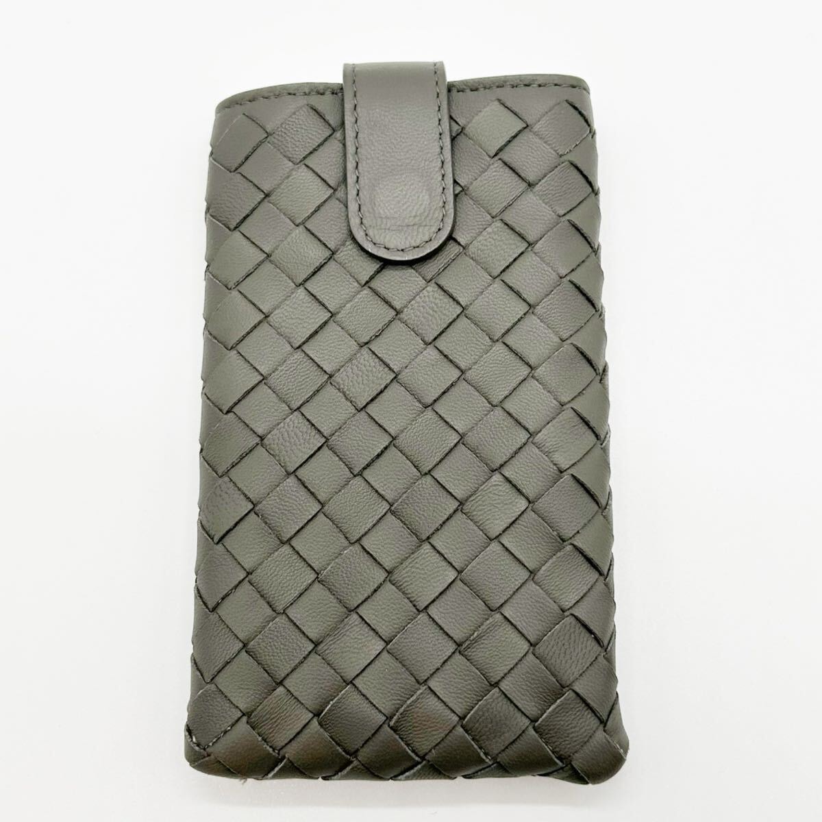 BOTTEGA　VENTA　ボッテガヴェネタ　イントレチャート　スマホケース　グレー　レザー　小物入れ