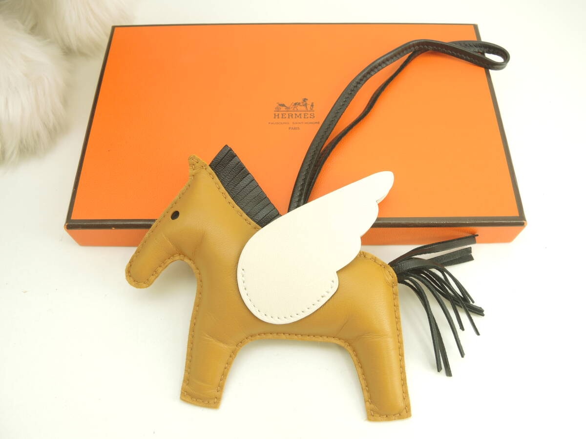 エルメス ロデオMMペガサス アニューミロ セサミ黒ナタ バッグチャーム未使用@Z 25
