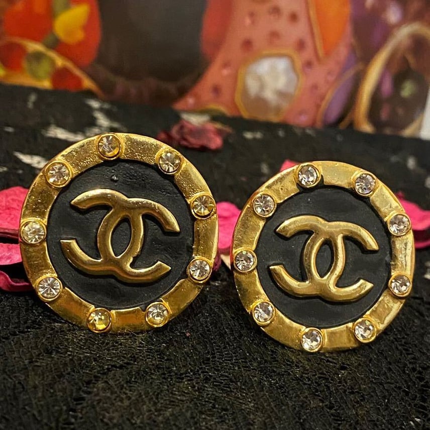 C (やや傷や汚れあり)】VINTAGE CHANEL イヤリング ココ COCO C (やや傷や汚れあり)】VINTAGE CHANEL イヤリング ココ COCO