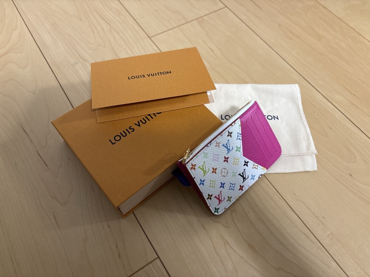 大幅値下げ決行！ 海外超品薄 ルイヴィトン 130周年記念村上隆コラボ特別モデル 日本未発売2月現在 数量限定 カードケース マルチカラー