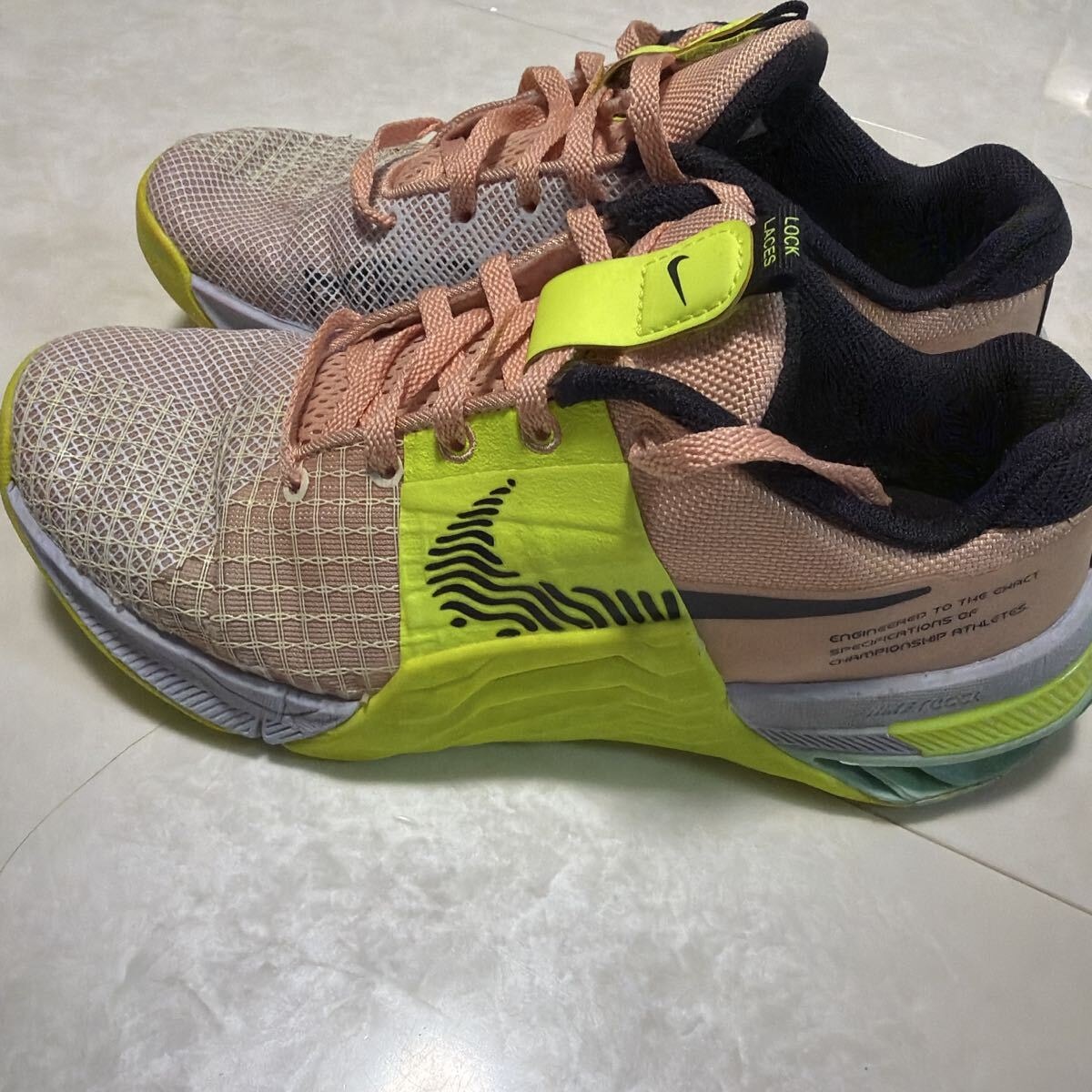 ナイキ メトコン8 ナイキ レディース スニーカー Pink/Green 【(WMNS) Nike Metcon 8 'Arctic Orange Volt' DO9327-800】 NIKE
