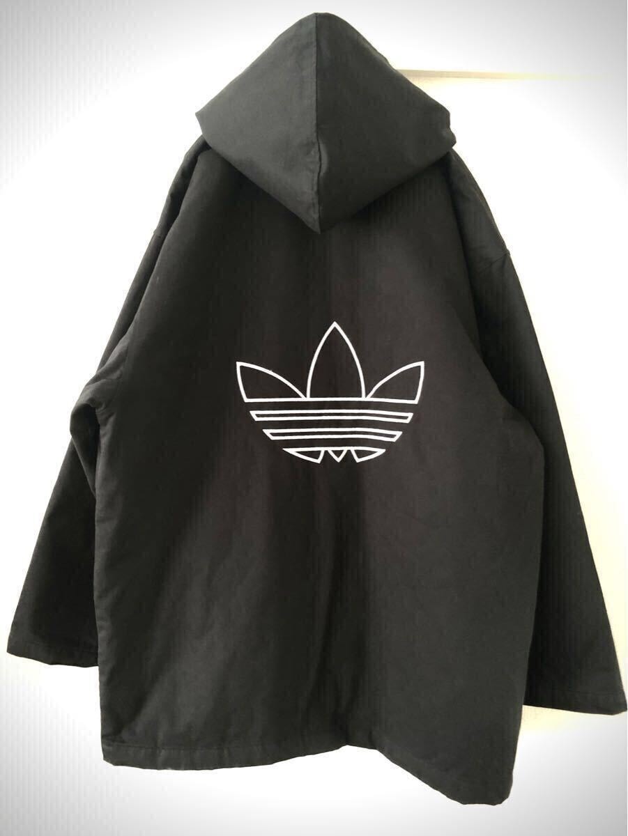 M【adidas】90’s トレフォイルロゴ刺繍デザインジャケット ドロップショルダ 中綿コート 万国旗ロゴ アディダス 男女兼用 ベンチコート