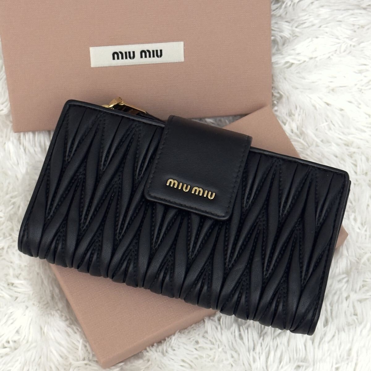 ☆極美品☆MIUMIU ミュウミュウ マテラッセ 財布 ブラック ゴールド金具