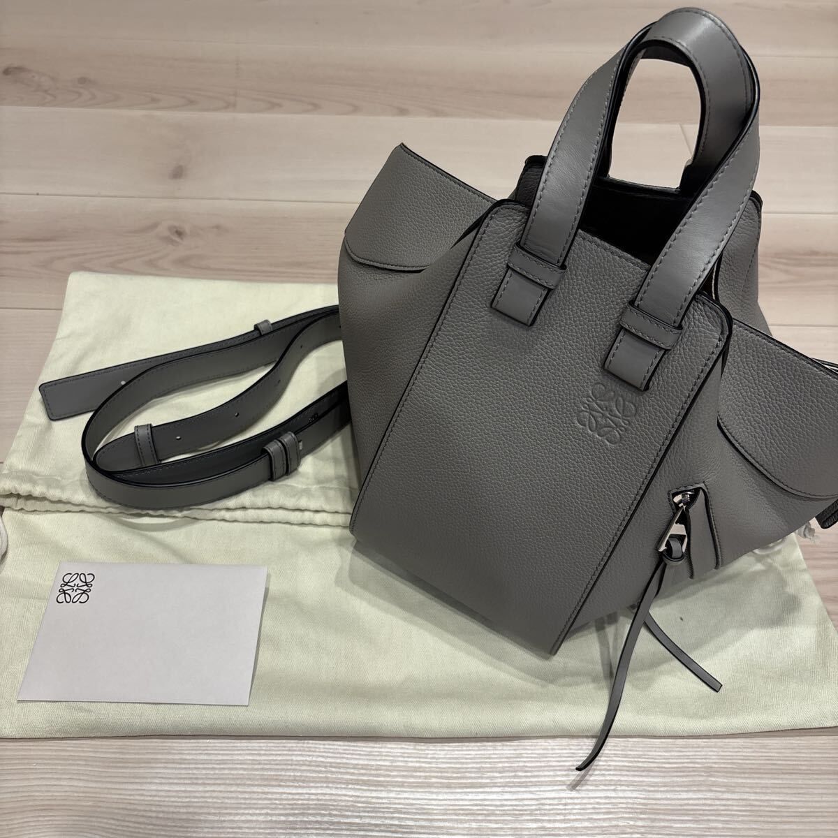 ロエベ レザー ハンモック スモール 2WAY ハンド ショルダーバッグ 楽天市場】ロエベ LOEWE バッグ 2WAYハンド/ショルダーバッグ