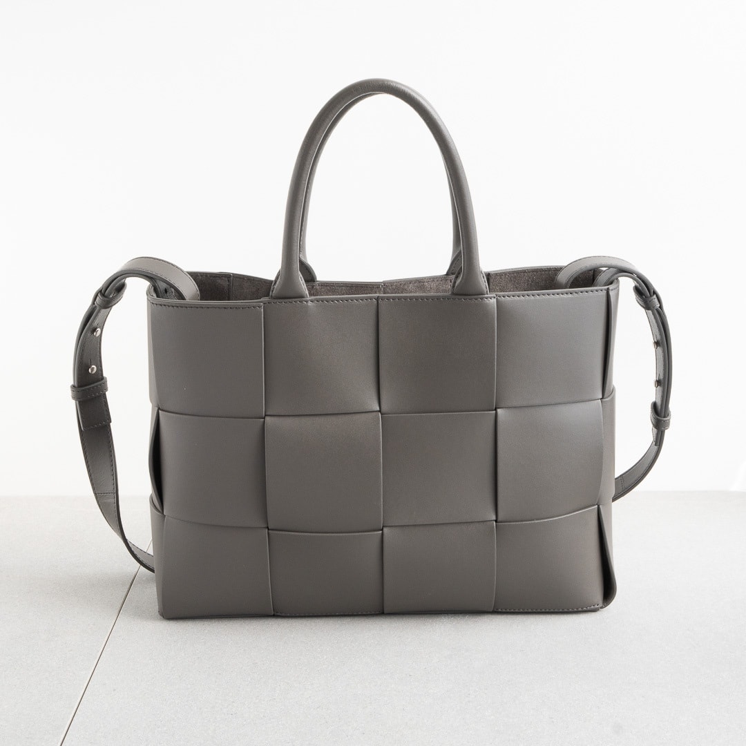 BOTTEGA VENETA ボッテガヴェネタ ストラップ付きスモール アルコ トートバッグ グレー カセット 766954 ショルダーバッグ