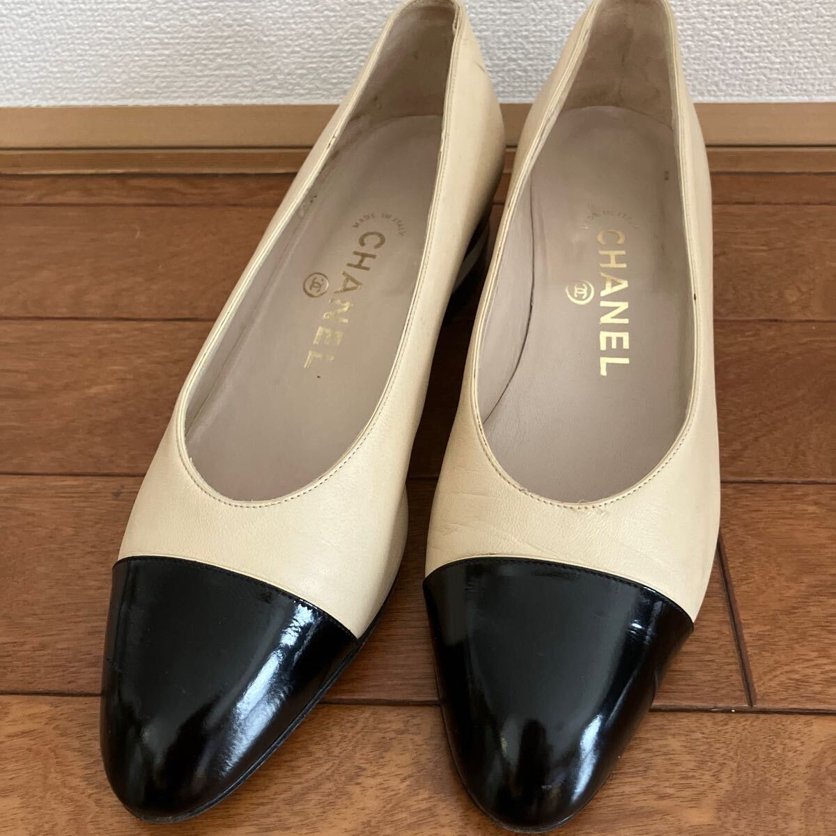 シャネル靴　38サイズ　黒ベイジュ
