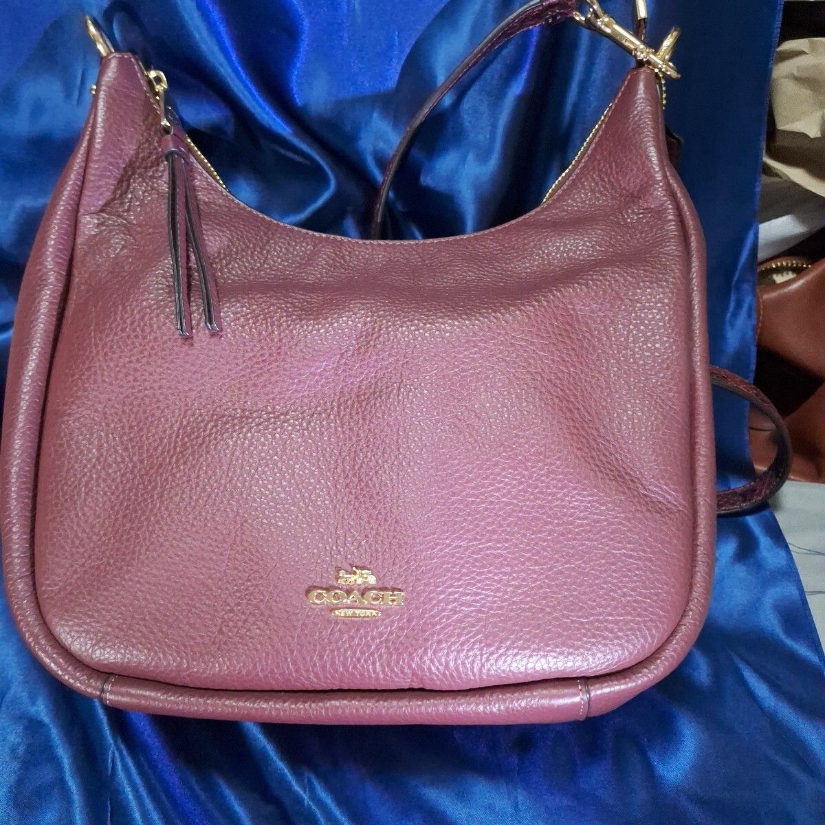  COACH コーチ ショルダーバッグ 2way ボルドー！