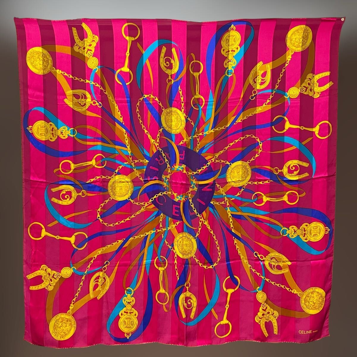 希少 CELINE 超大判シルクスカーフ アクセサリー柄 トリオンフ スターボール マカダム ブラゾン ホースビット 馬蹄 VINTAGE