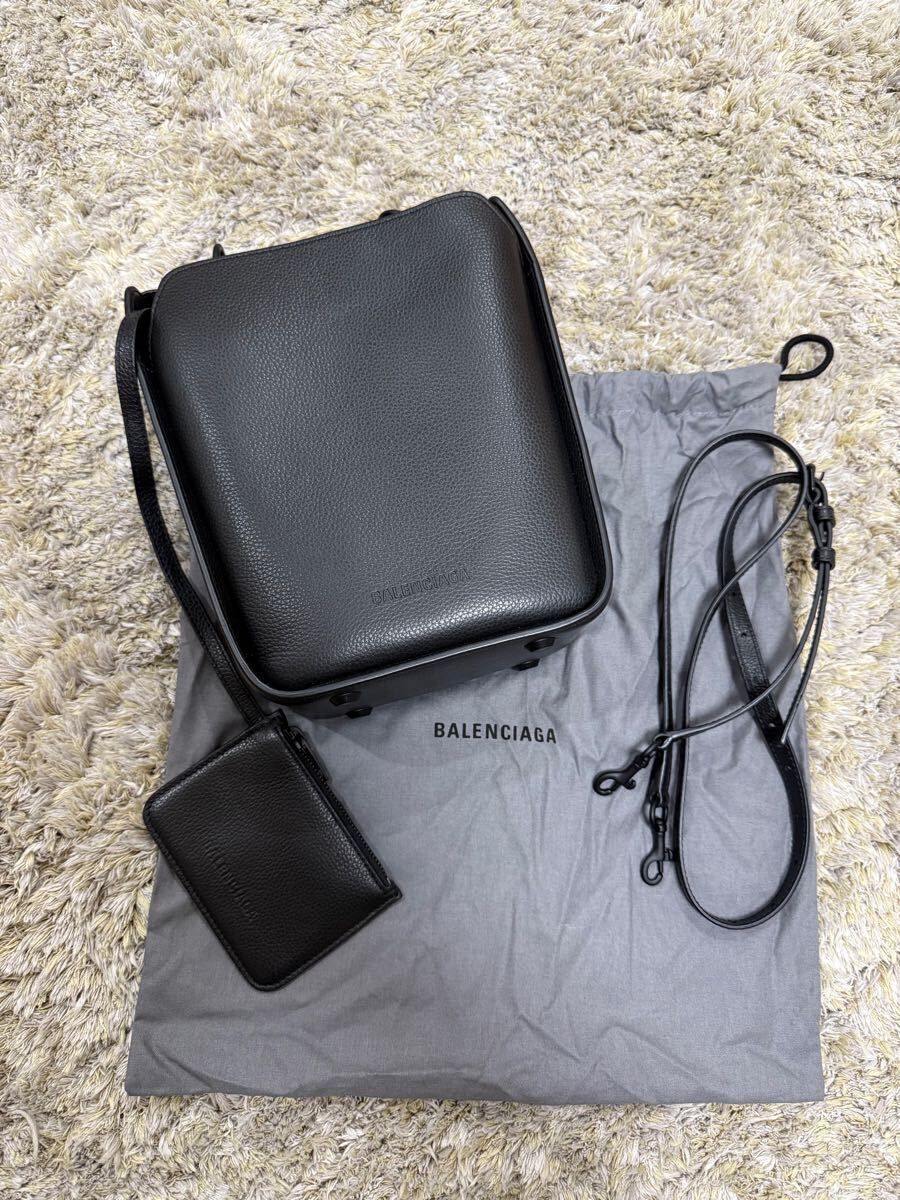 【極美品　激レア】Tool 2.0 Balenciaga バレンシアガ　バッグ 極美品 激レア】Tool 2.0 Balenciaga バレンシアガ バッグ