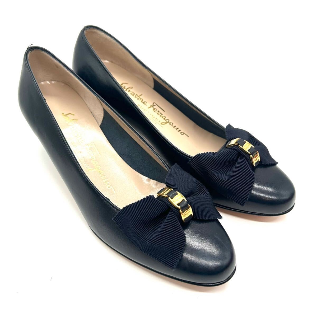 Ferragamo　フェラガモ　パンプス　ヴァラリボン　ネイビー　4　1/2 レディース　靴　約22cm　Salvatore　Ferragamo　サルヴァトーレ　