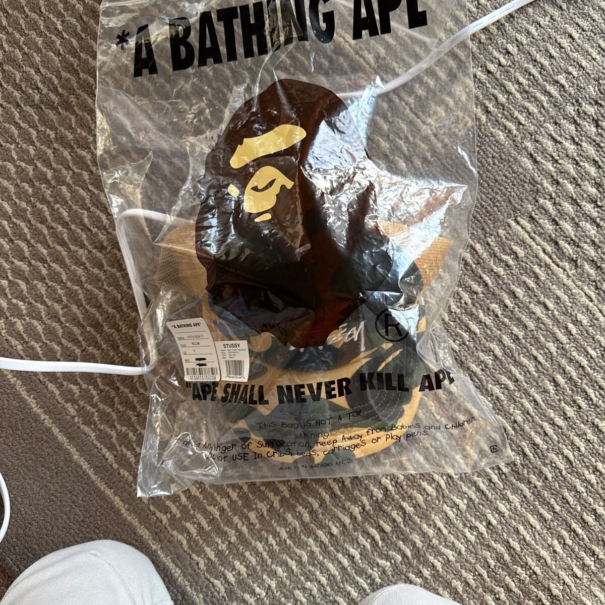 A BATHING APE STUSSY CAP カモ　新品未使用