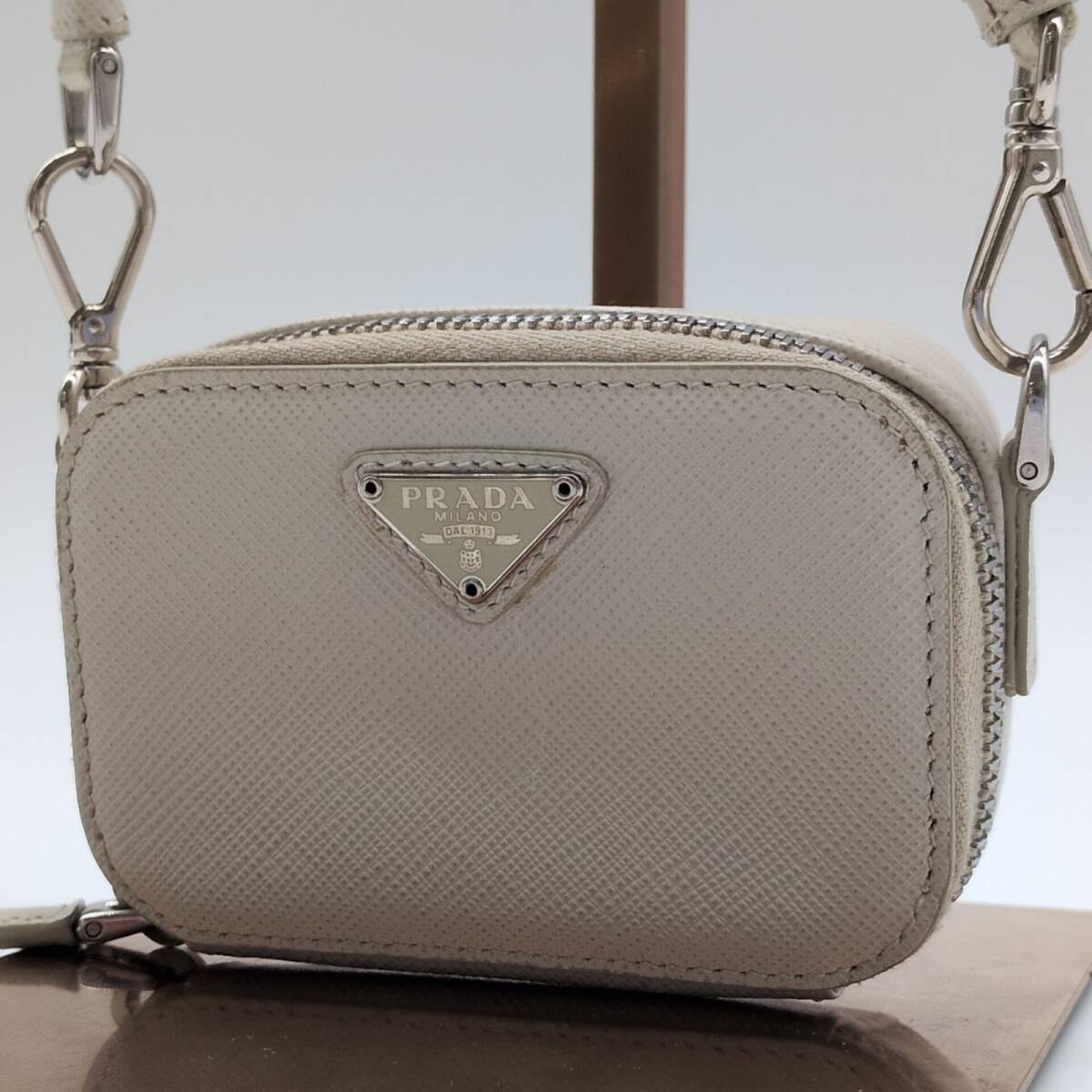 B (目立った傷や汚れなし)】PRADA 希少 極美品 プラダ シドニー