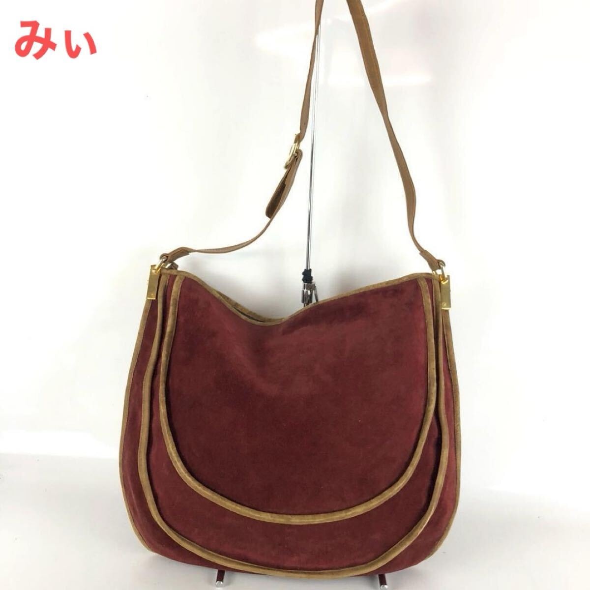 GUCCI グッチ スエード ショルダーバッグ レッド レディース ブランド 赤 本革 レザー 斜めがけ 肩掛け 鞄 カバン GGロゴ 金具 ビンテージ