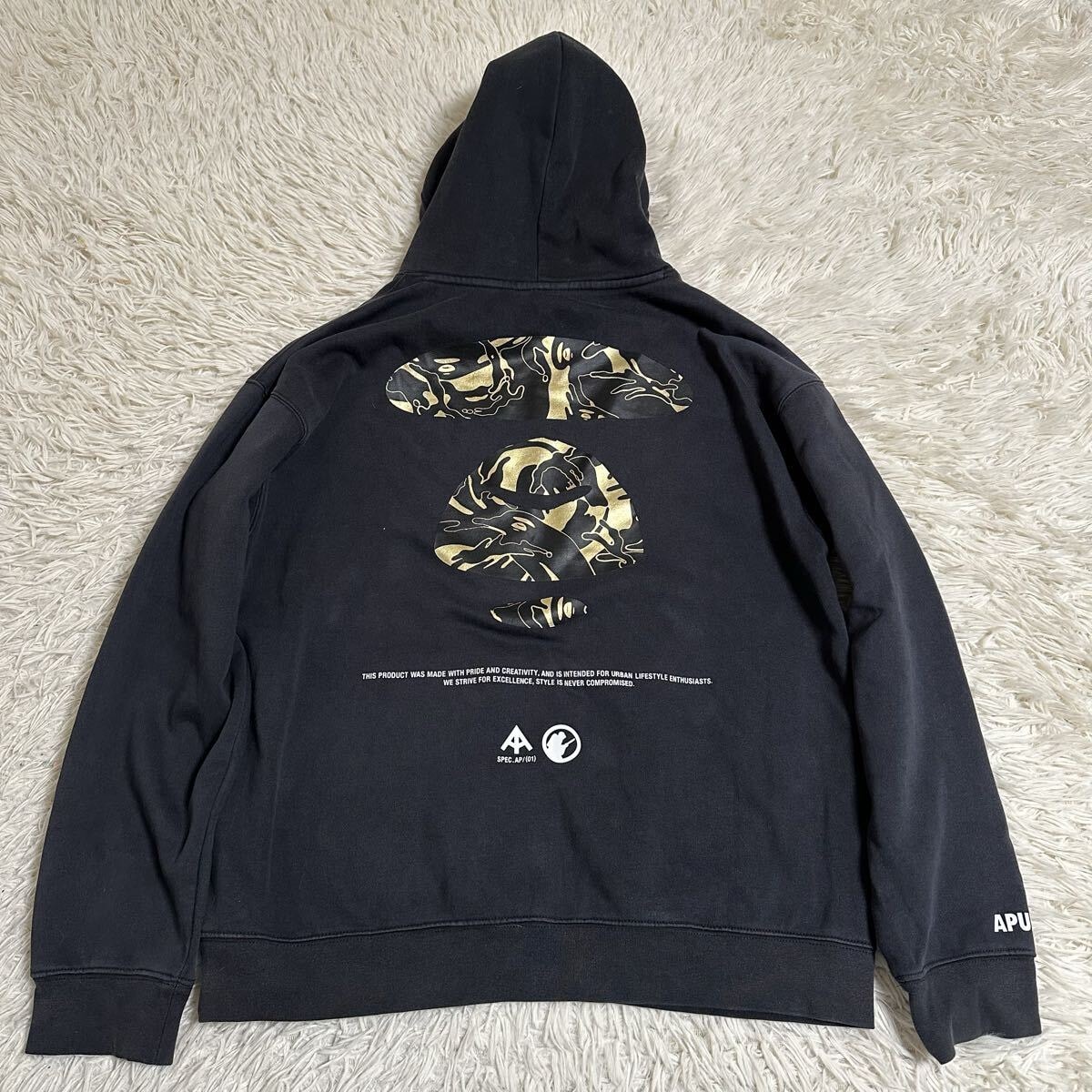 A BATHING APE x CDG OSAKA FULL ZIP HOODIE 