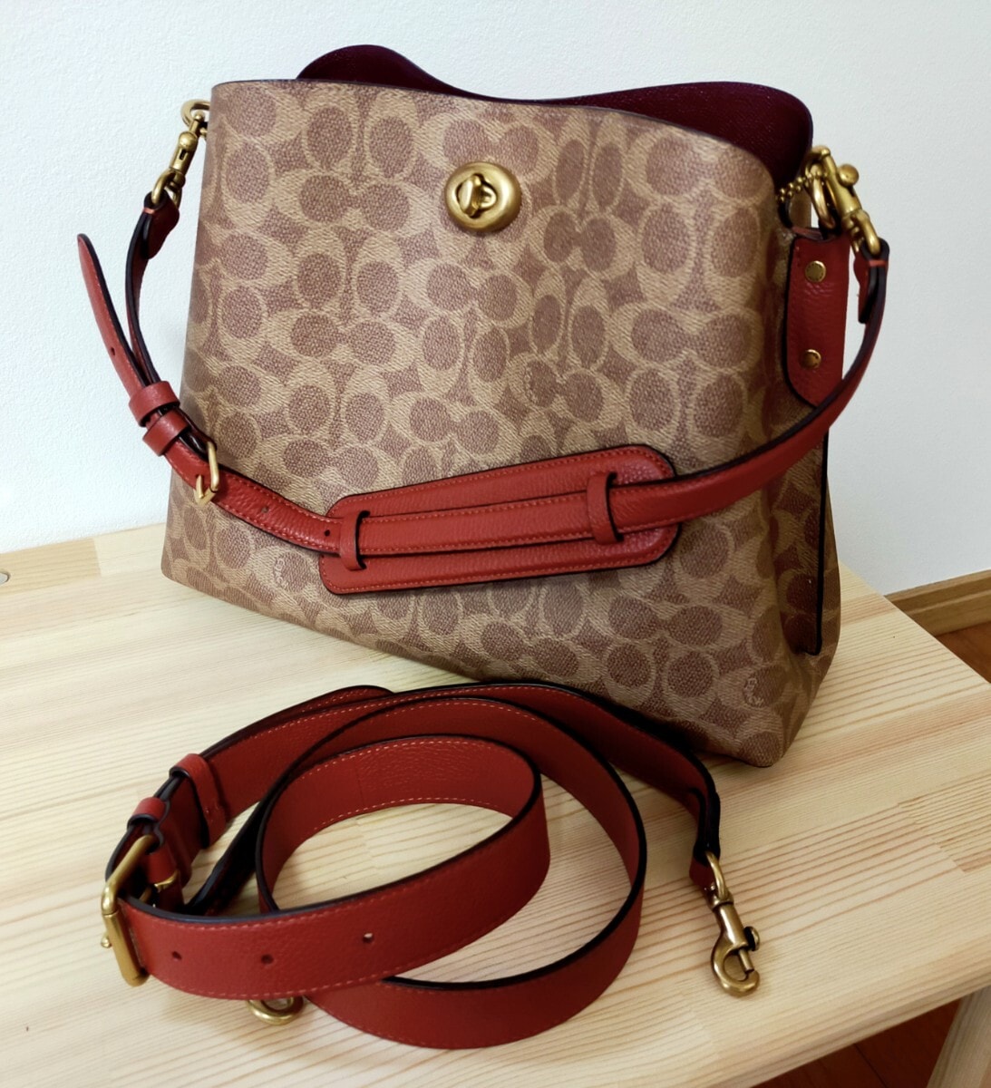 【ほぼ新品】コーチ ショルダーバッグ シグネチャー ウィロウ COACH 2way 美品