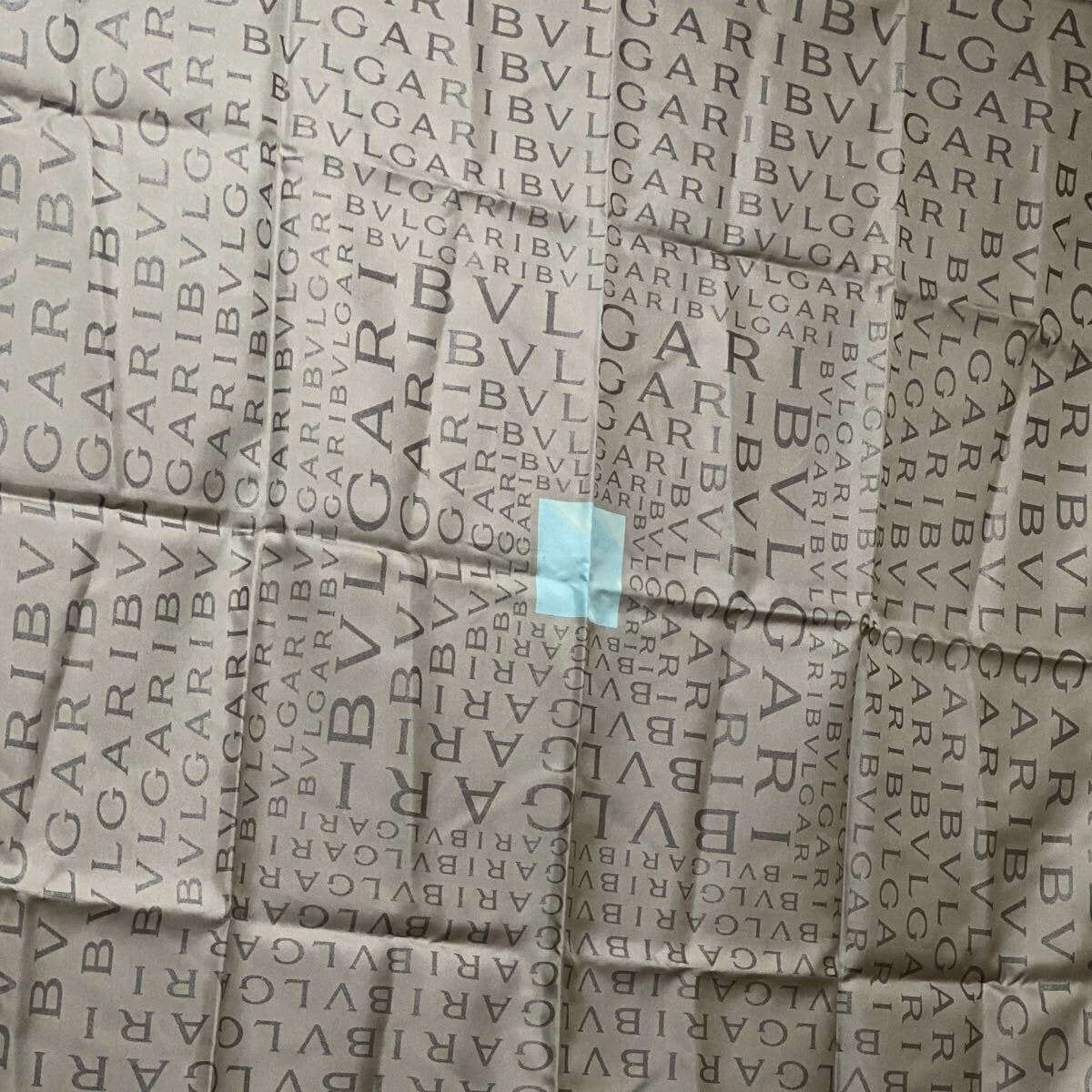 BVLGARI 大判シルクスカーフ 総柄 ロゴマニア スカーフ ブルガリ