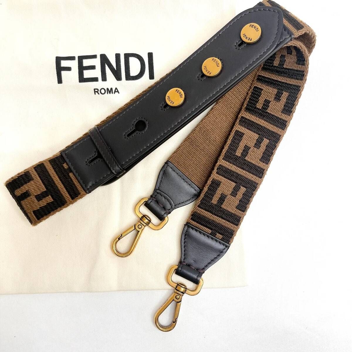 【美品】フェンディ ストラップユー ショルダーストラップ ズッカ柄 保存袋