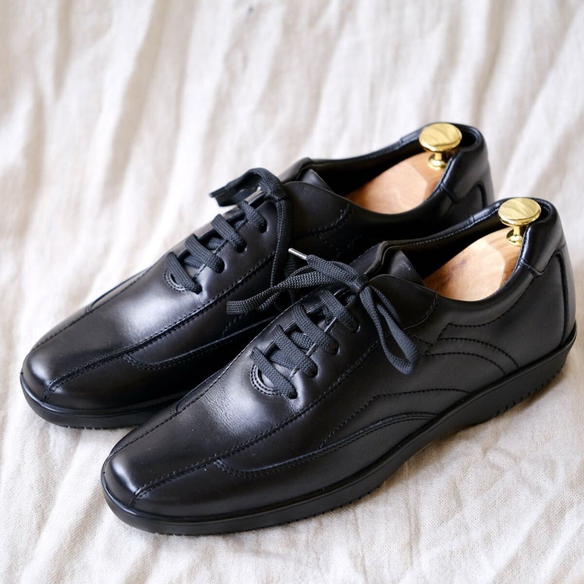 極美品Salvatore Ferragamoレザーレーシングシューズ黒6 EE