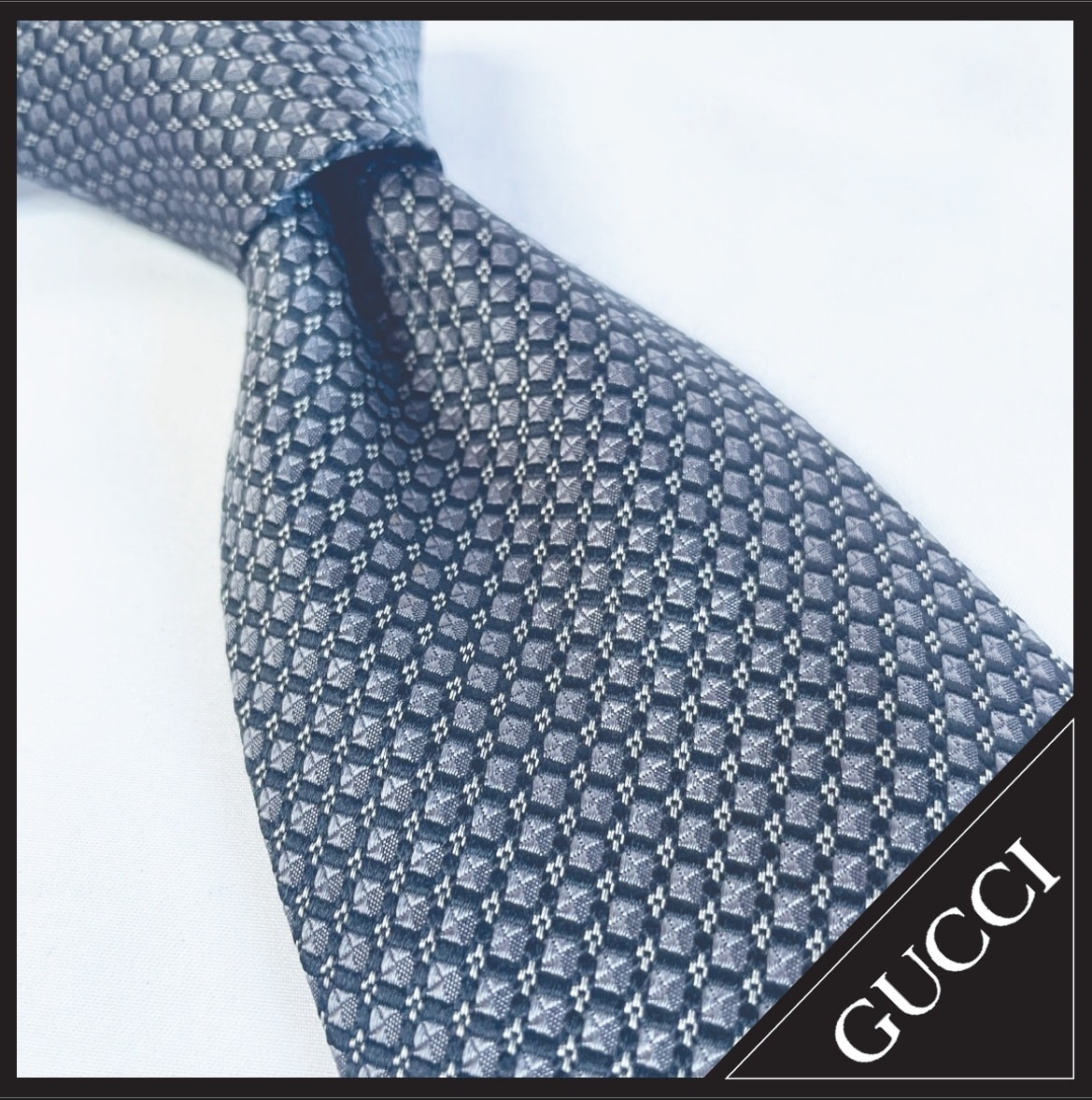 GUCCI グッチ　ハイブランドネクタイ　ブラック　シルク100％