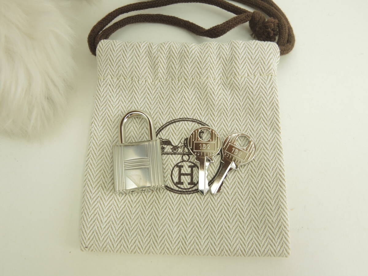 新品・未使用(ワケあり)】エルメス 南京錠 鍵2個 シャイン